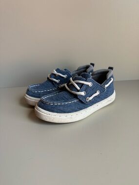 Sperry canvas boat shoe